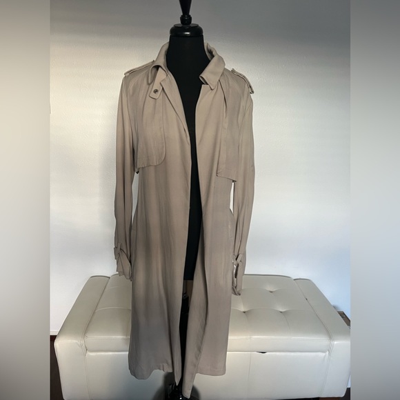 SOLD -ZARA Beige Lightweight Trench Coat Size M - Picture 1 of 8